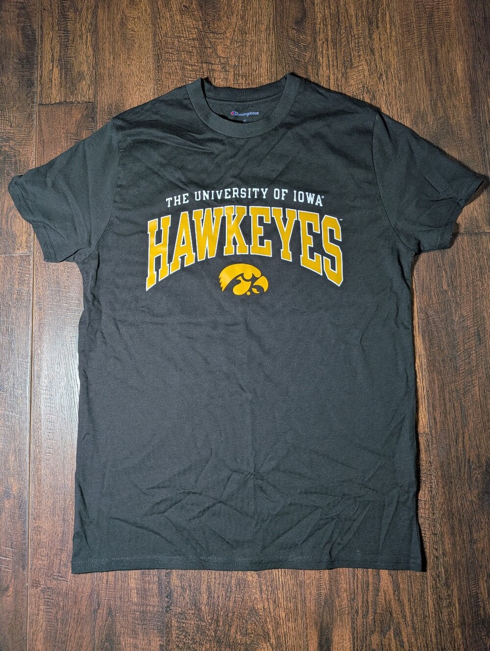 Champion Authentic Iowa Hawkeyes Medium Black T-Shirt Cotton NWOT - Picture 1 of 6